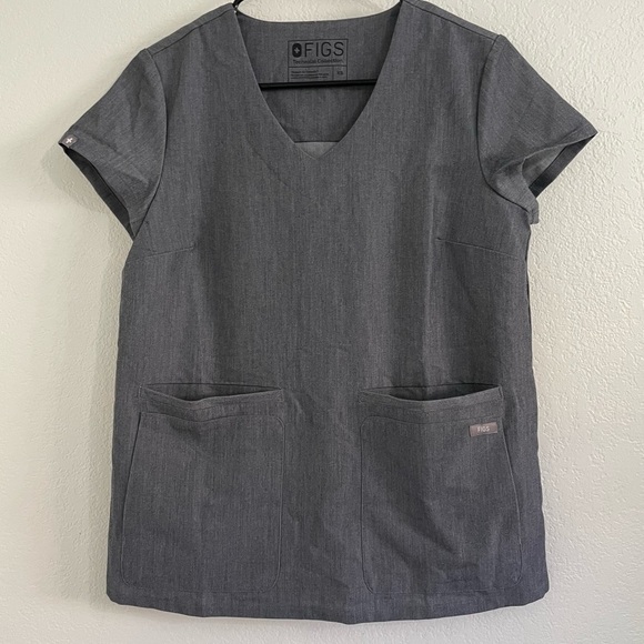 FIGS Casma Scrubs Shirt Top Graphite Women’s XS - Picture 2 of 7